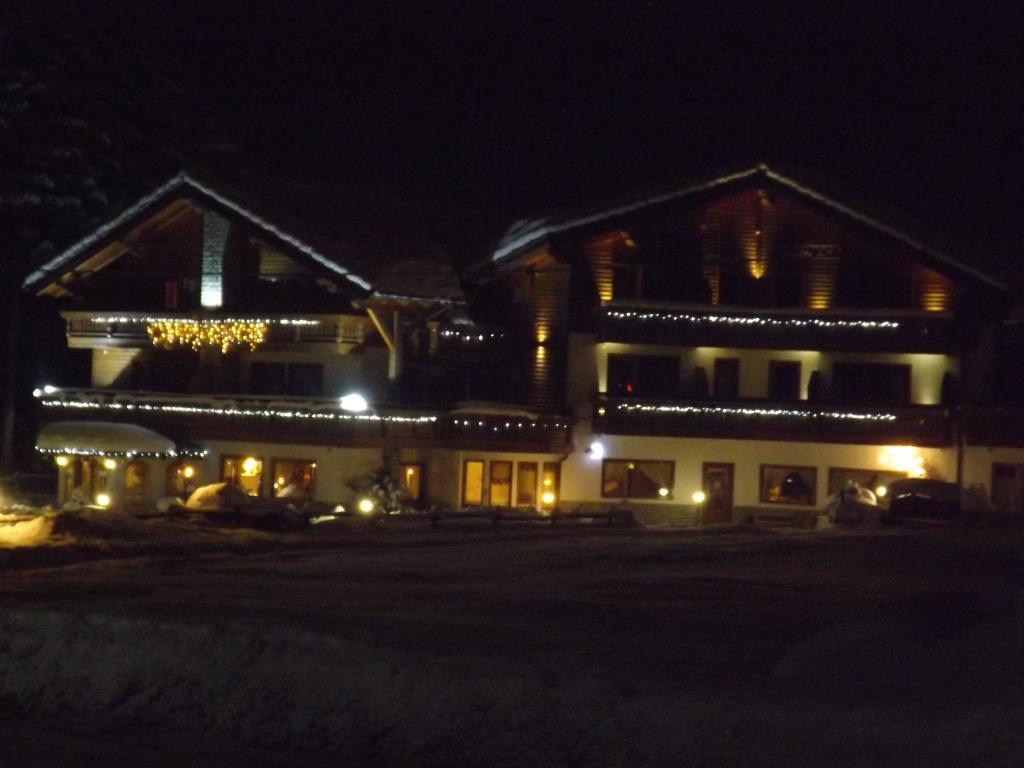 Hotel Bouton D'Or - Cogne Exterior foto